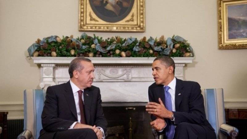 Эрдоган обвинил Обаму в поддержке курдов-террористов и бегстве 350 тысяч жителей Кобани