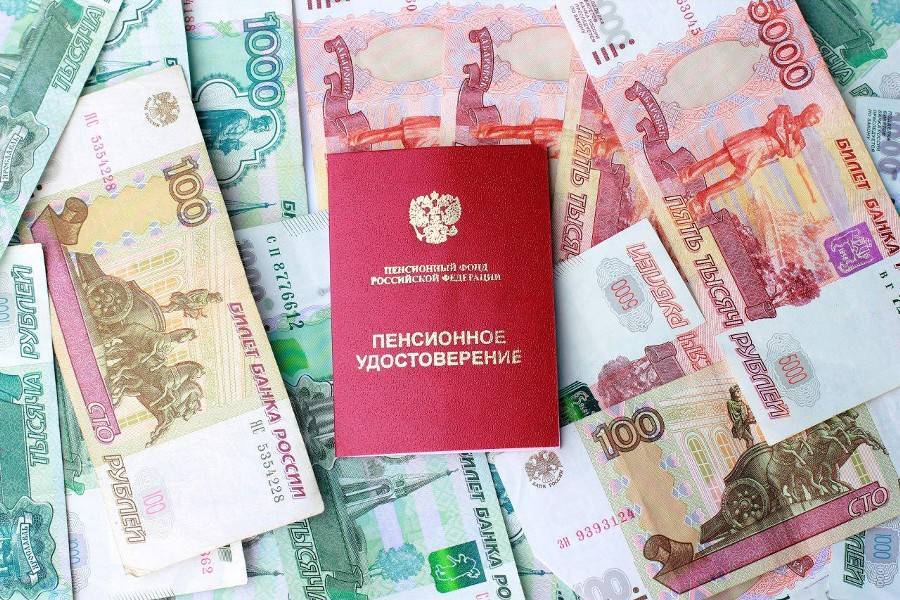 На индексацию пенсий работающим пенсионерам ПФР требуется 368 млрд рублей