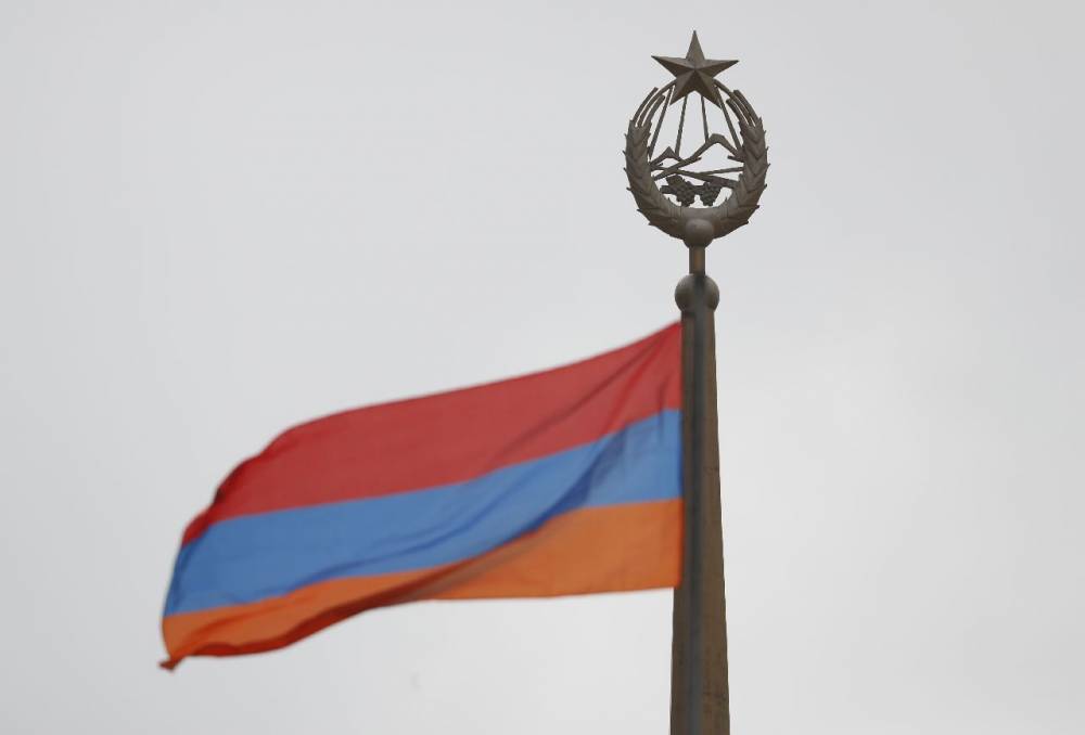 В Армении арестовали бывшего замглавы аппарата парламента Бабаяна