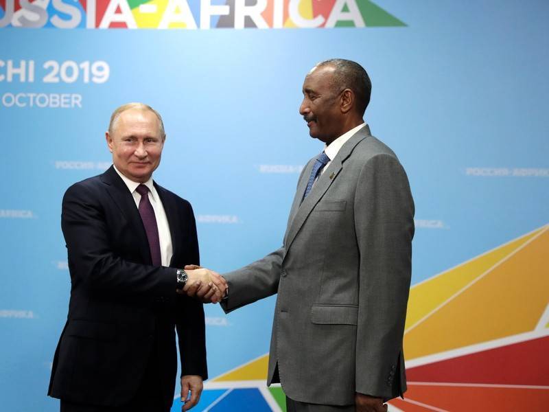 Путин пообещал помощь в нормализации ситуации в Судане