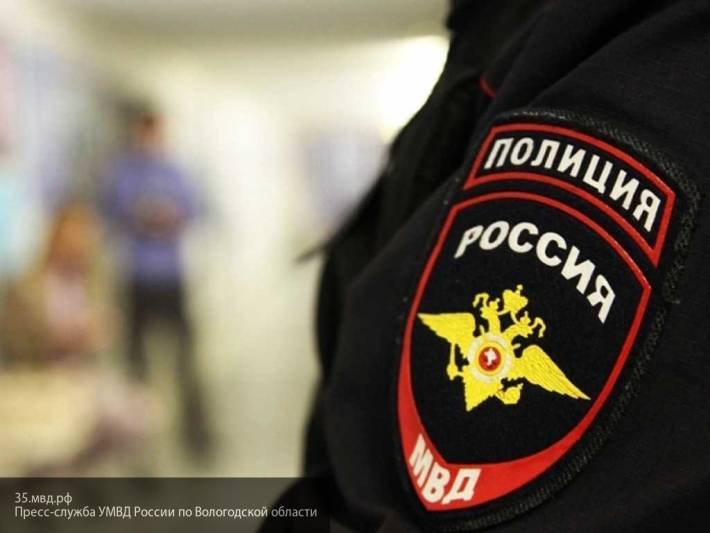 Омские полицейские спасли трех девочек из горящего дома