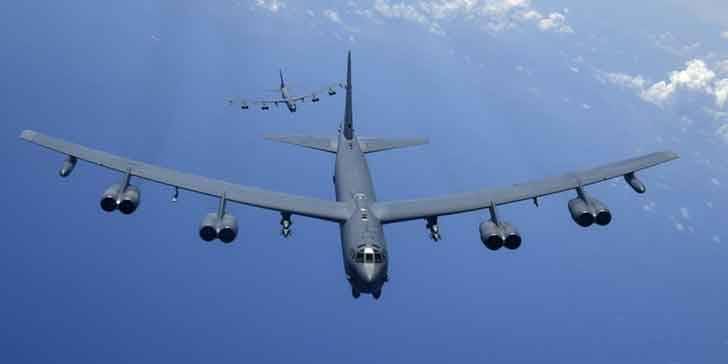 Два бомбардировщика B-52 ВВС США прорвали оборону ПВО России