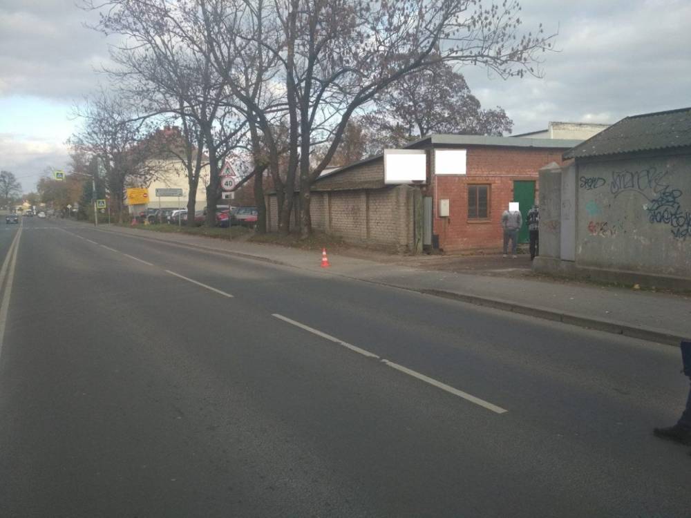 В Калининграде водитель микроавтобуса сбил пешехода