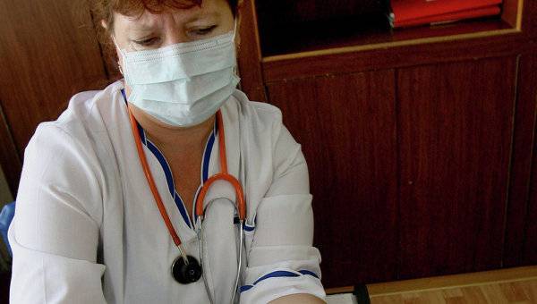 Российских врачей обвинили в смерти младенца в самолете из-за нехватки кислорода