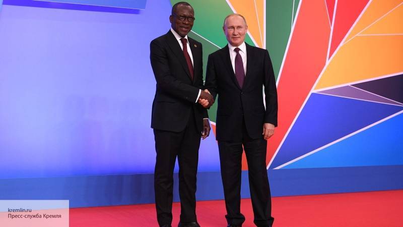 Путин заявил о необходимости нарастить связи со спецслужбами стран Африки