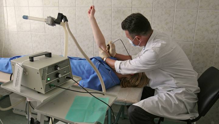 В поликлиники Москвы дополнительно примут на работу 500 новых сотрудников