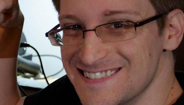 Сноуден рассказал, что в России его узнают пару раз в год