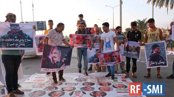 В Бенгази устроили митинг против главного террориста Ливии Файеза Сарраджа