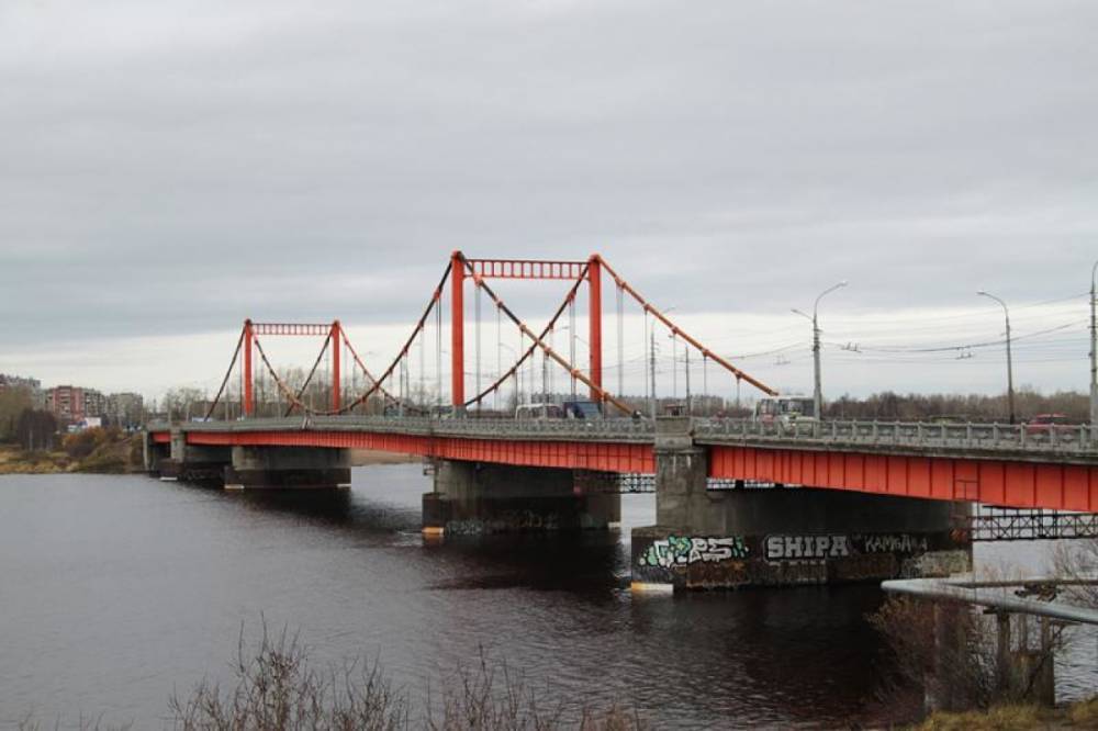 Архангельская школьница упала с Кузнечевского моста