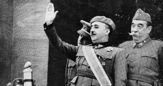 В Испании началась процедура перезахоронения останков Франсиско Франко