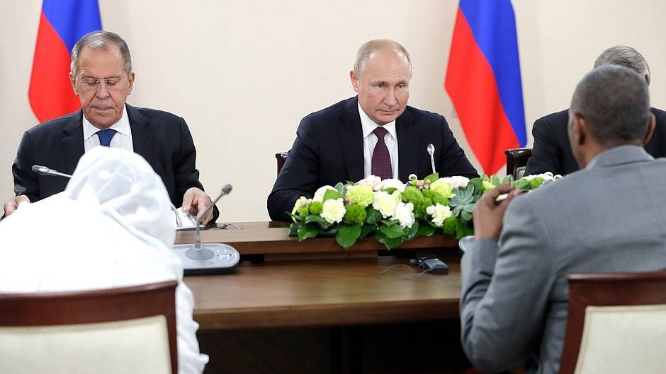 Путин назвал подготовку кадров и образование важными сферами сотрудничества РФ и Африки