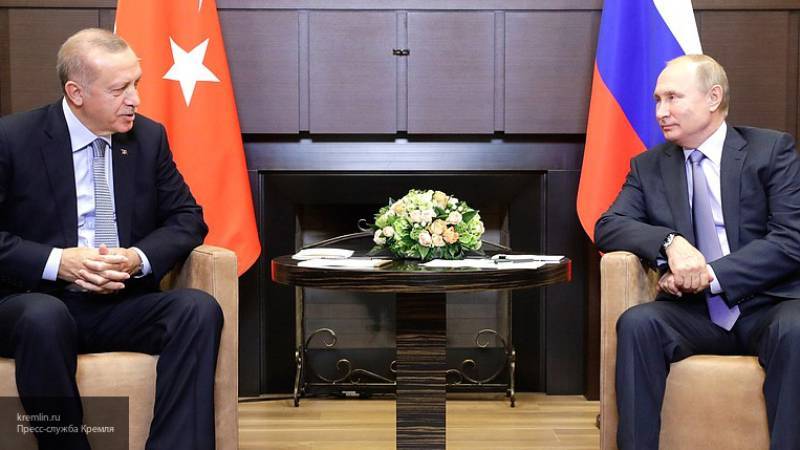 Песков рассказал о деталях работы Путина и Эрдогана при обсуждении меморандума по Сирии