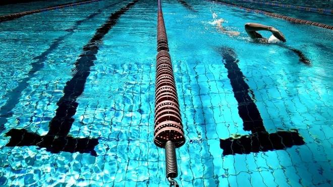 Пермская школьница утонула во время тренировки в бассейне