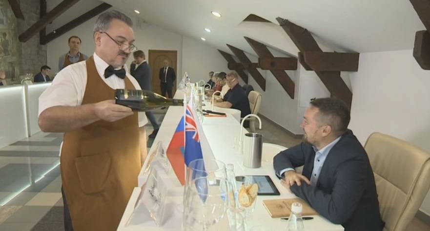 В Крыму стартовал первый международный винный конкурс