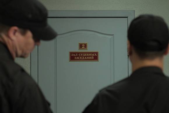 Суд в Екатеринбурге признал живой 53-летнюю женщину, «похороненную» 10 лет назад
