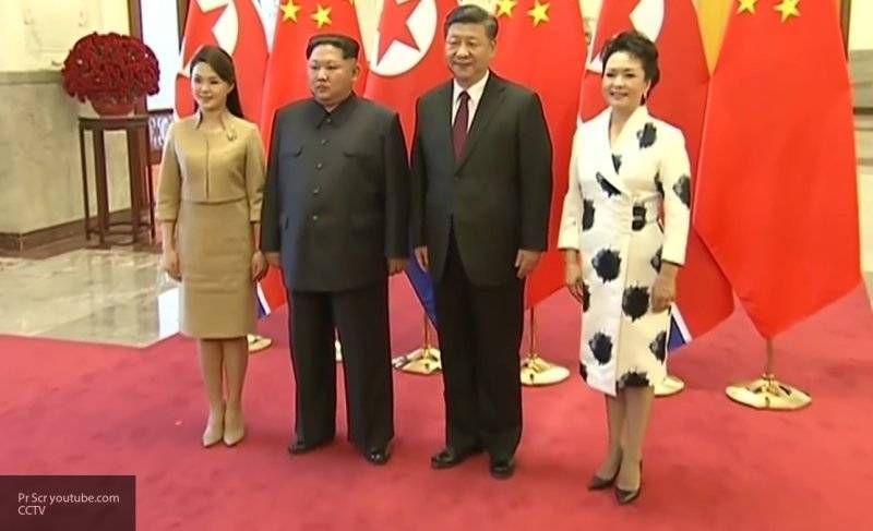 Супруга Ким Чен Ина впервые с июня показалась на публике