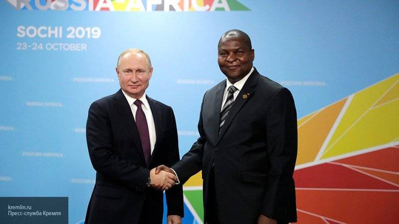 Президент ЦАР заявил о поддержке всех действий России в отношениях со странами Африки