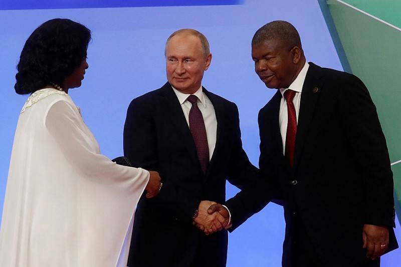 Путин оценил красоту африканских женщин