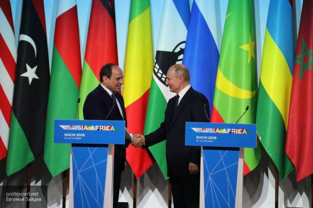 Итоги саммита Россия - Африка показали готовность Египта и Ливии сотрудничать с Москвой