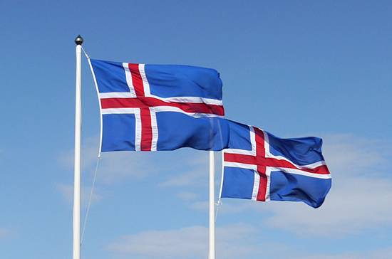 Спикер парламента Исландии: глава МИД страны намерен до конца года посетить Россию