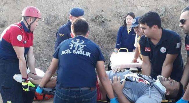 В Турции автобус с украинскими туристами налетел на трактор, есть раненые