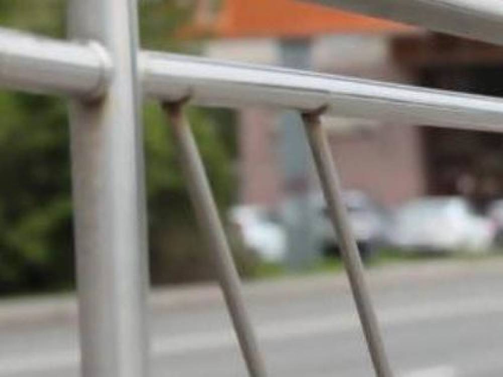 Чугунную ограду на улице Мира в Вологде вернут на место после ремонта
