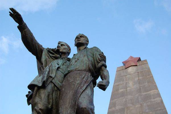 В Чехии снова произошел акт вандализма в отношении памятника Красной армии