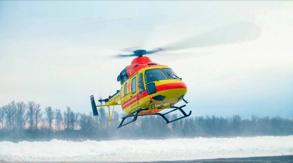 Пострадавшего в ДТП вытергского школьника на вертолете доставили в больницу Вологды