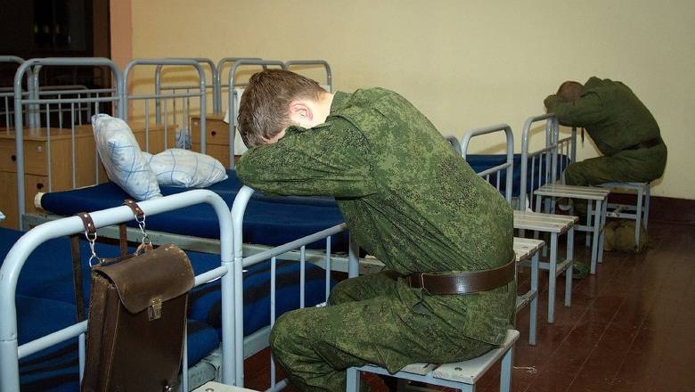 В российской армии ввели жесткий контроль за распорядком дня офицеров и контрактников