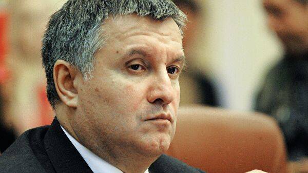 Глава МВД Украины выступил в защиту «Азова»