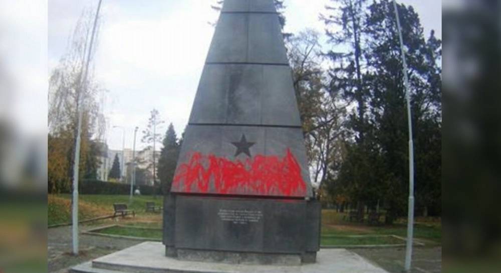 В Чехии осквернили второй за неделю памятник красноармейцам