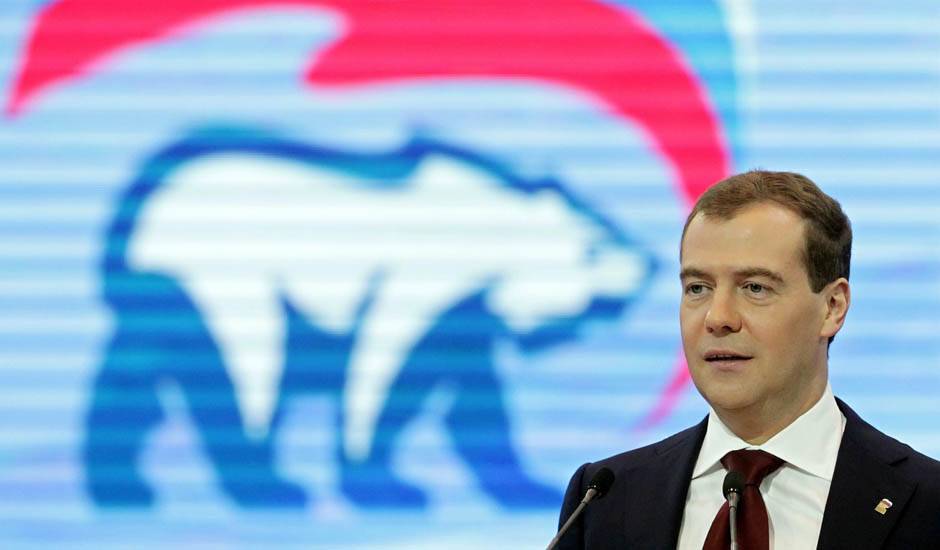 Дмитрий Медведев запретил членам «Единой России» участвовать в выборах как самовыдвиженцы