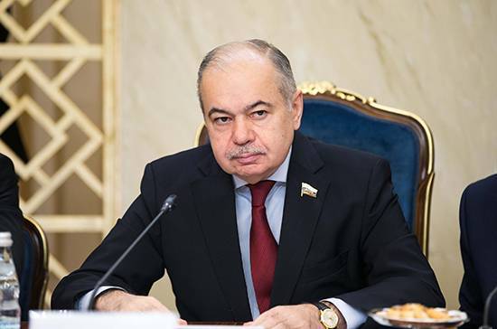 Умаханов отметил роль парламентов в продвижении проектов России и стран Африки
