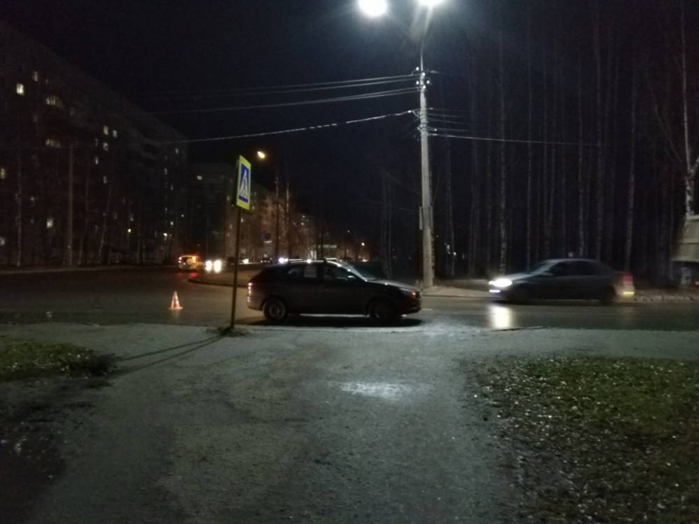В Сыктывкаре пенсионерка попала под колеса автомобиля