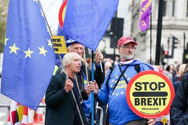 Послы 27 стран ЕС готовы отложить Brexit