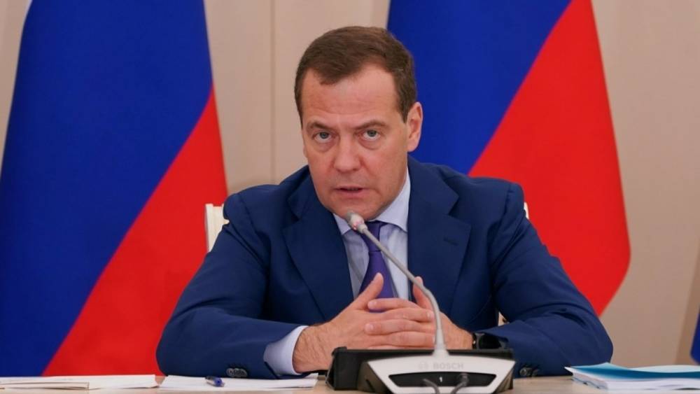 Медведев обвинил Вашингтон в неконкурентной борьбе с интеграционными процессами в ЕАЭС