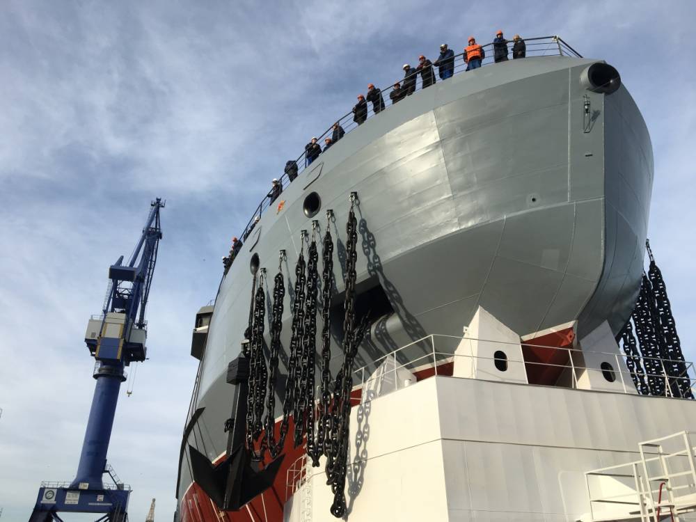 Универсальный патрульный корабль «Иван Папанин» отправился покорять Арктику