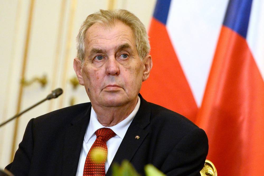 Президент Чехии попросил контрразведку прекратить заниматься российскими шпионами и сосредоточиться на борьбе с коррупцией