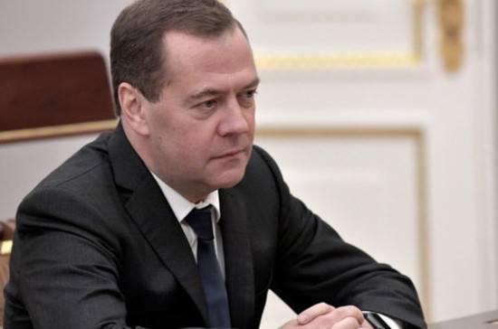 Медведев упрекнул Вашингтон в неконкурентной борьбе с интеграционными процессами в ЕАЭС