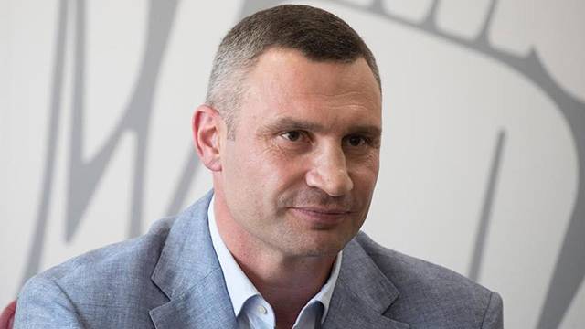 На Украине депутаты попросили уволить Кличко