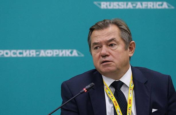 Глазьев заявил, что за последние 30 лет из России вывели около $1 трлн