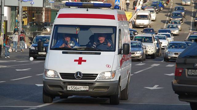 Автомобиль такси сбил пешехода на юго-востоке Москвы