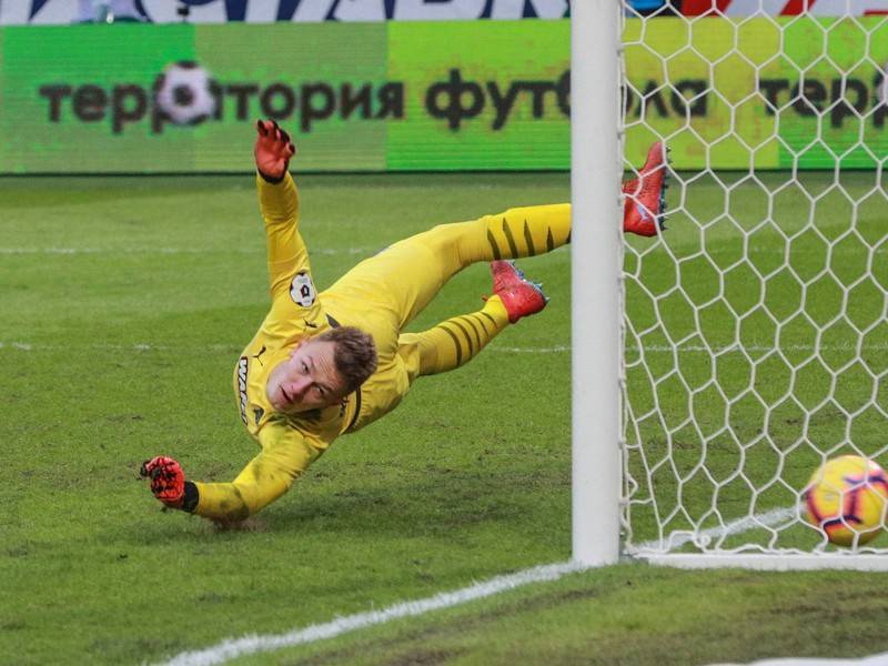 Вратарь «Краснодара» Сафонов вошёл в команду недели Лиги Европы УЕФА