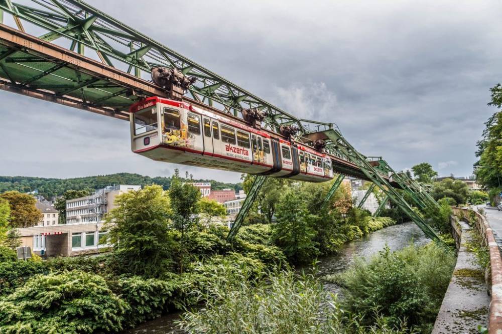 Самые необычные достопримечательности Германии: Вуппертальская подвесная дорога