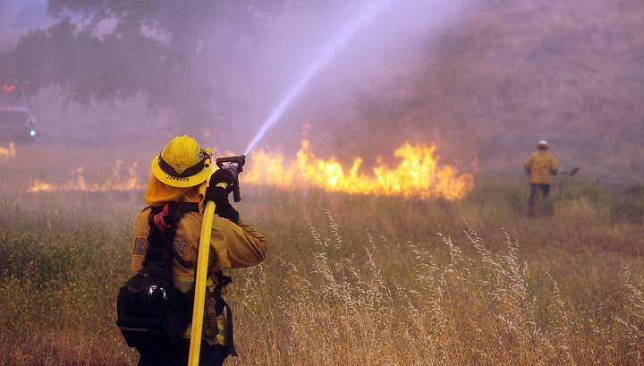 26 октября около 850 тысяч домов в Калифорнии могут остаться без света из-за пожаров