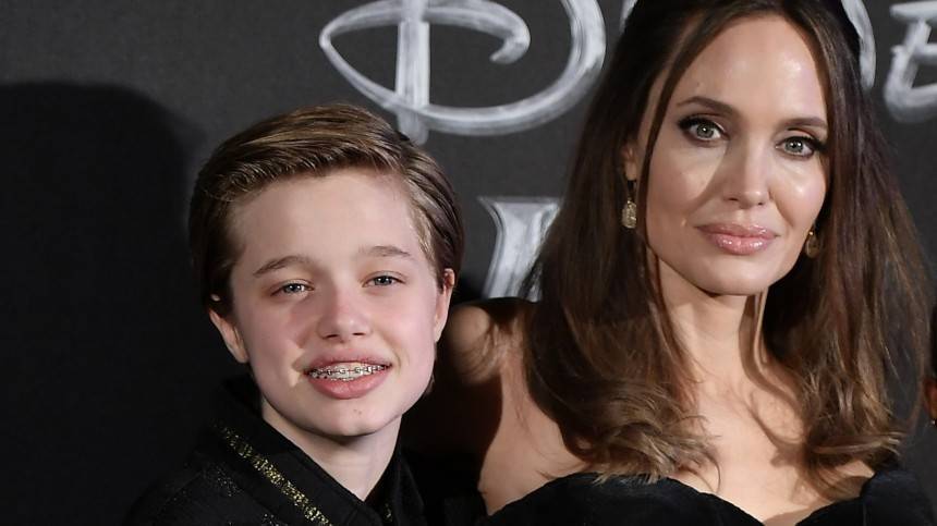 Почему Джоли запретила дочери видеться с Брэдом Питтом