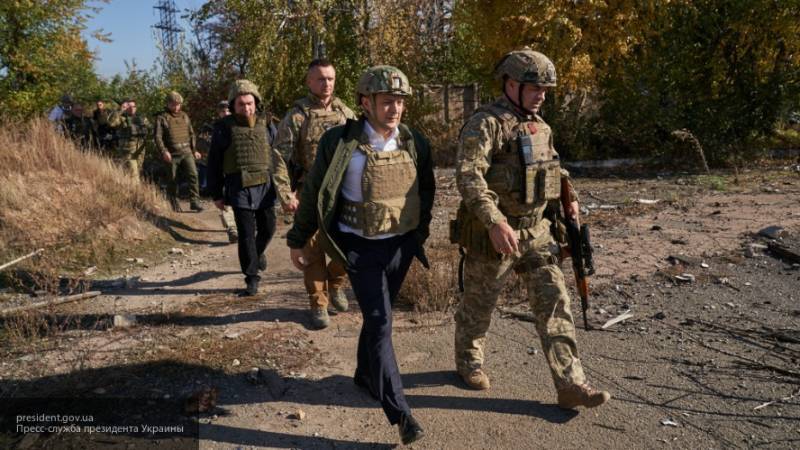 Зеленский приехал на позиции радикалов в районе разведения сил в Донбассе