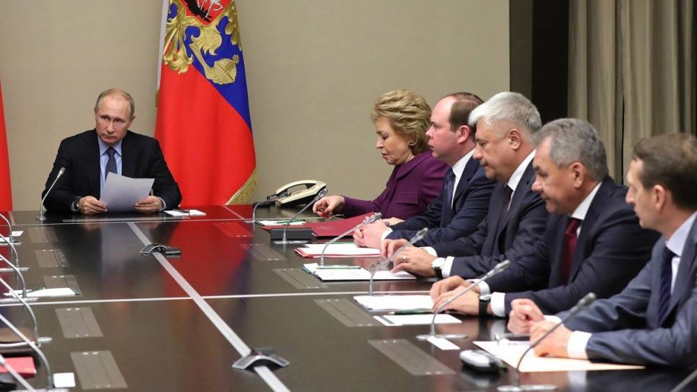 Путин обсудил с членами Совбеза РФ реализацию меморандума России и Турции по Сирии