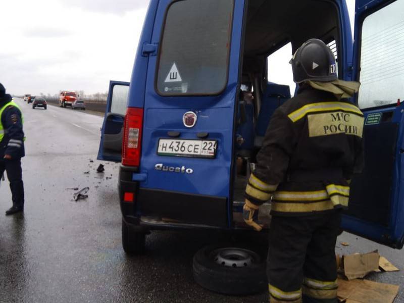 Ространснадзор проверит перевозчика после ДТП с 8 погибшими на Алтае