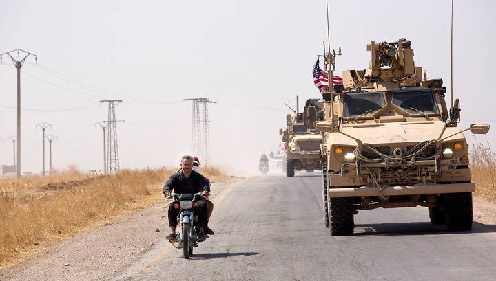 Колонна американских солдат вернулась в Сирию из Ирака